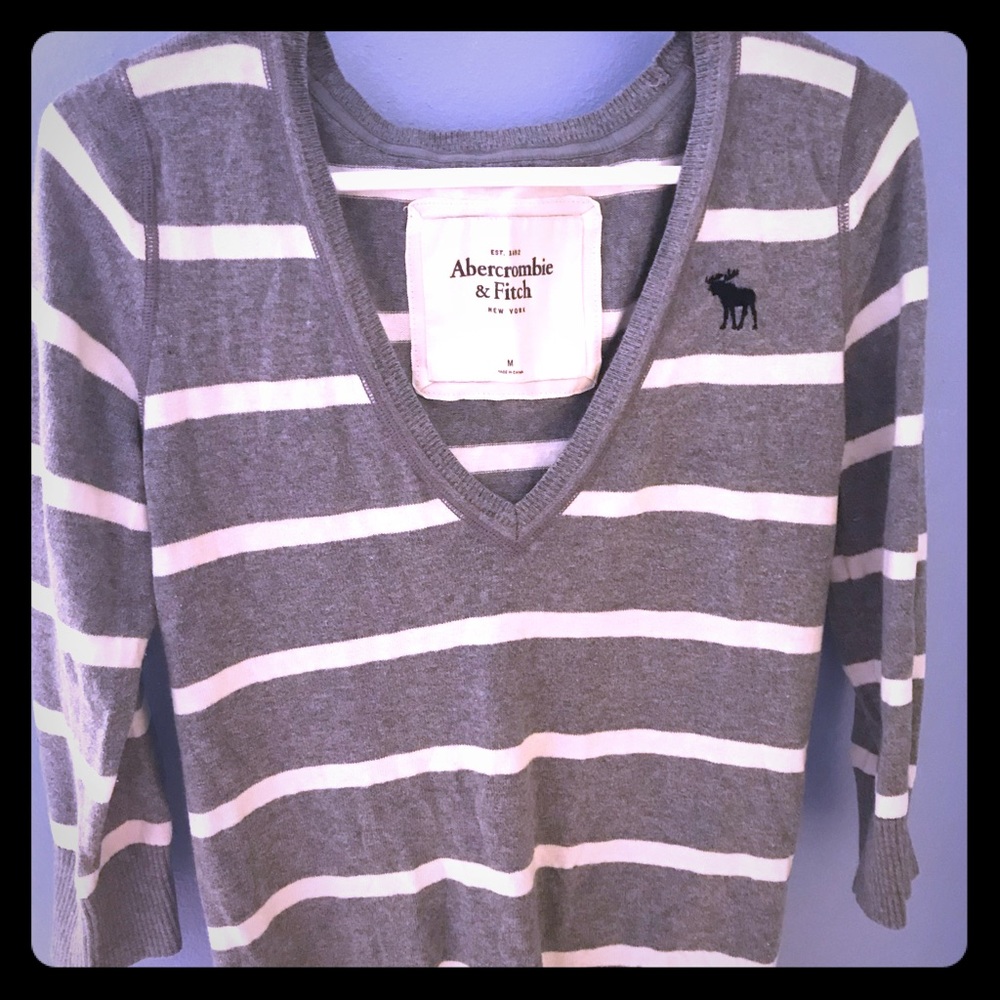 Abercrombie & Fitch sweater